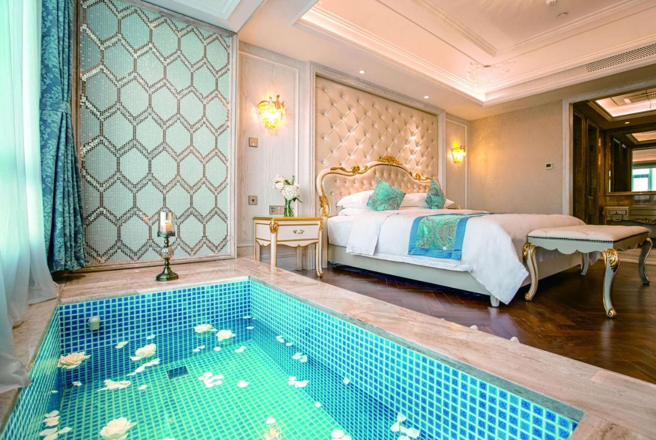 מלון Wyndham Grand Kunming East מראה חיצוני תמונה