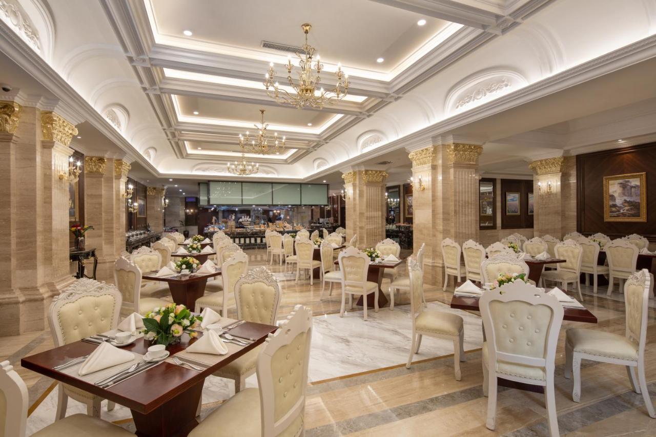 מלון Wyndham Grand Kunming East מראה חיצוני תמונה