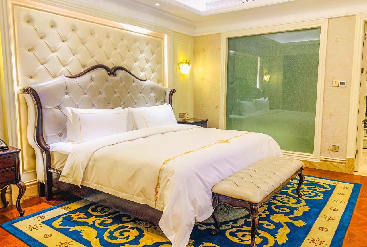 מלון Wyndham Grand Kunming East מראה חיצוני תמונה