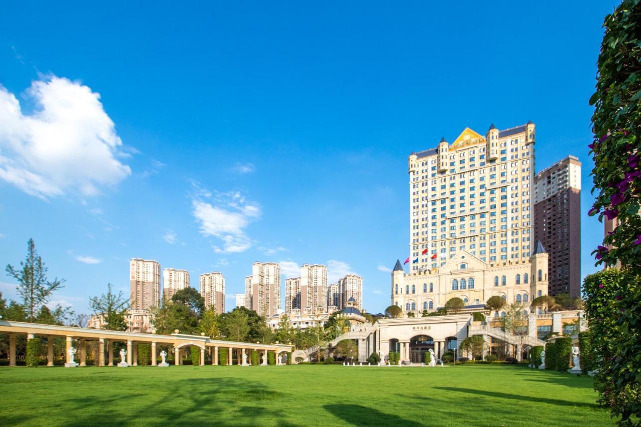 מלון Wyndham Grand Kunming East מראה חיצוני תמונה