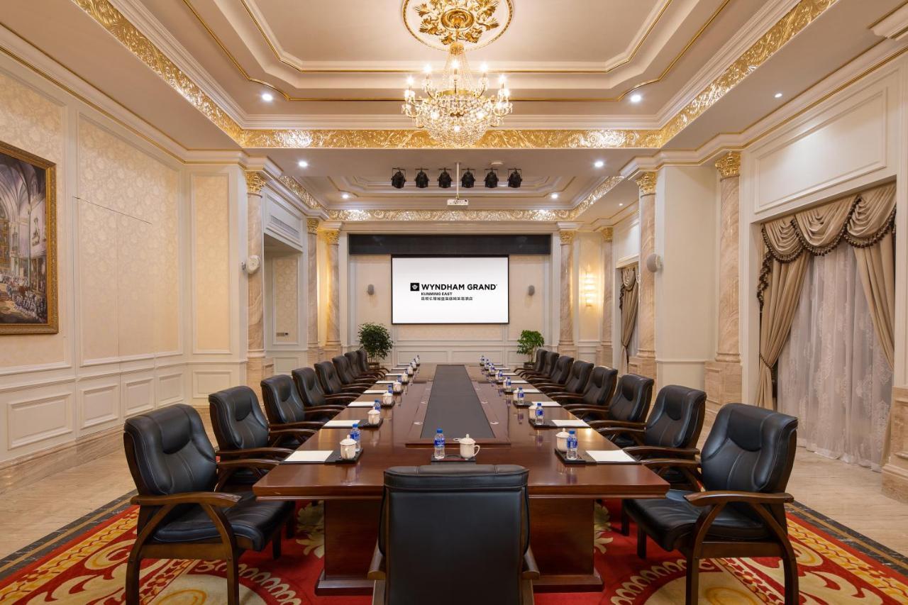 מלון Wyndham Grand Kunming East מראה חיצוני תמונה