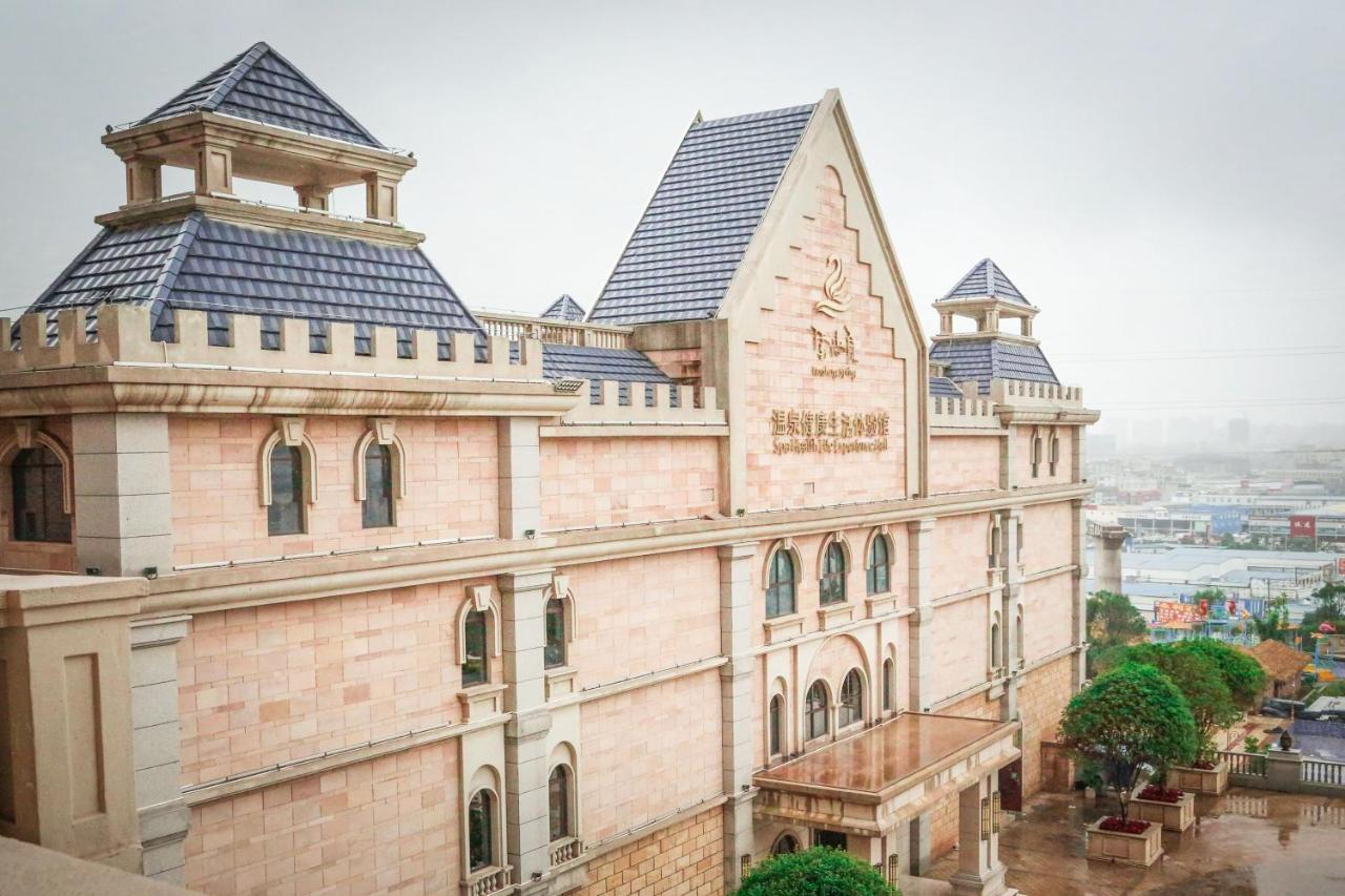 מלון Wyndham Grand Kunming East מראה חיצוני תמונה