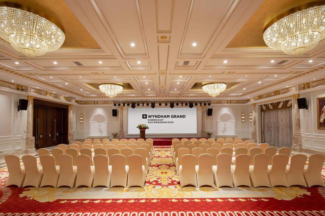 מלון Wyndham Grand Kunming East מראה חיצוני תמונה