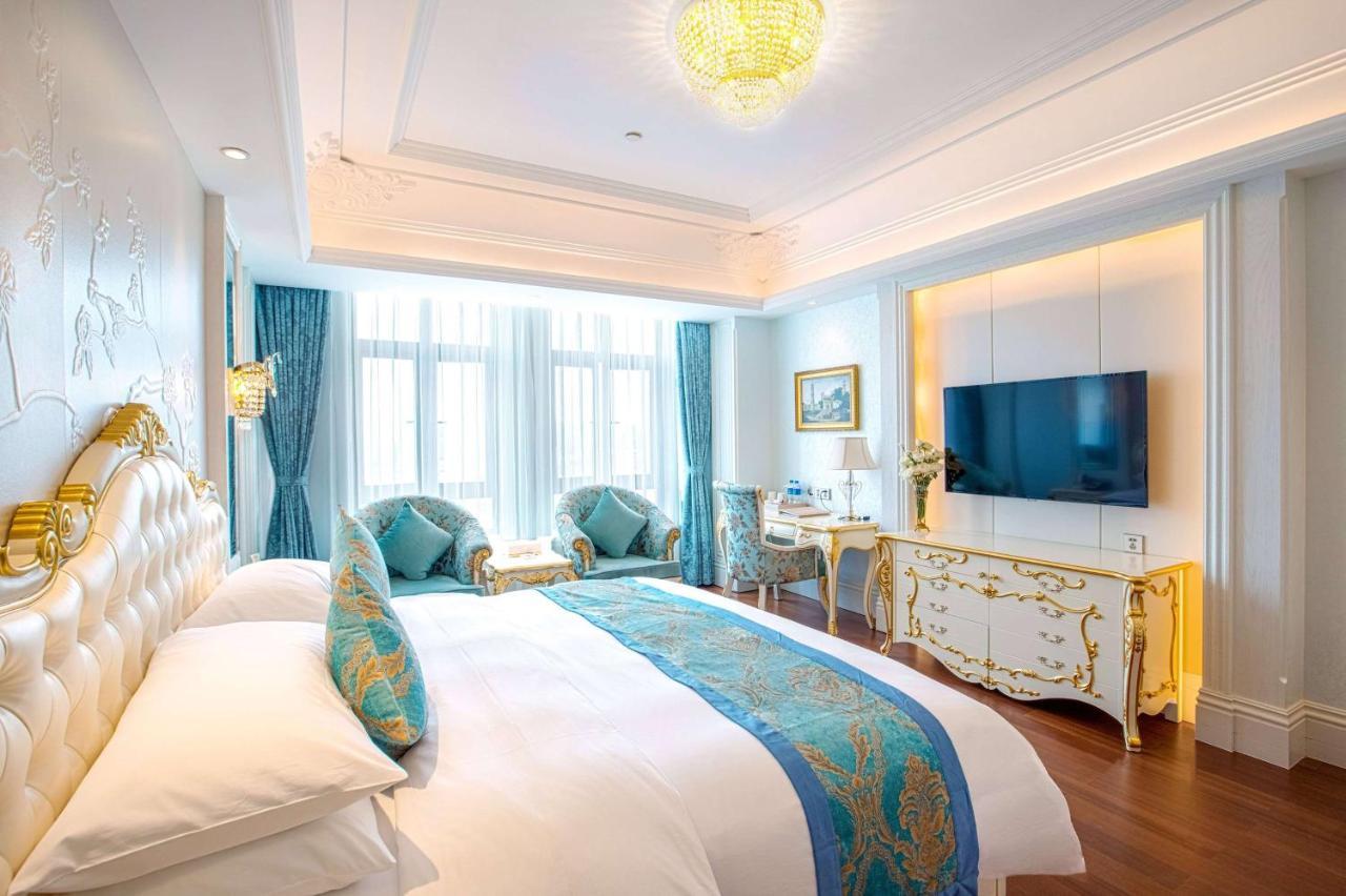 מלון Wyndham Grand Kunming East מראה חיצוני תמונה