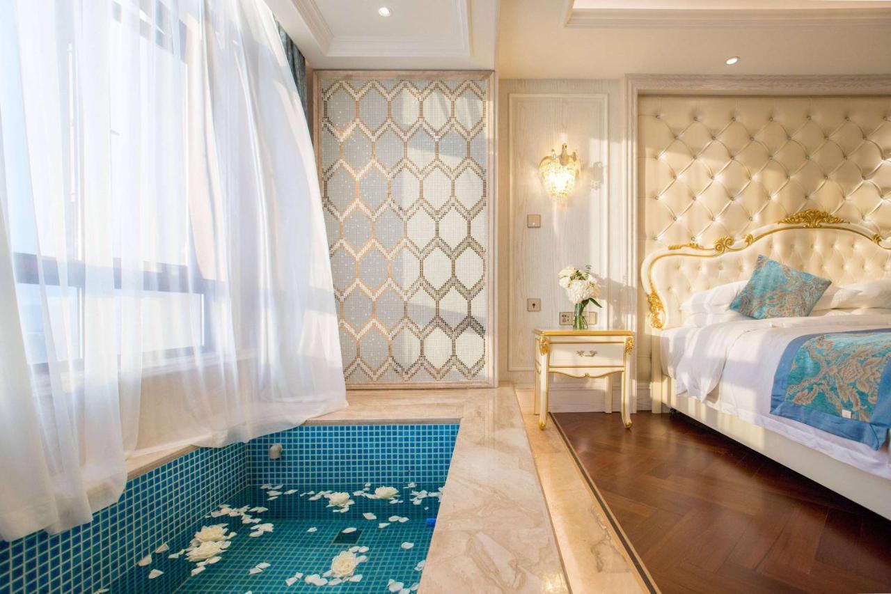 מלון Wyndham Grand Kunming East מראה חיצוני תמונה