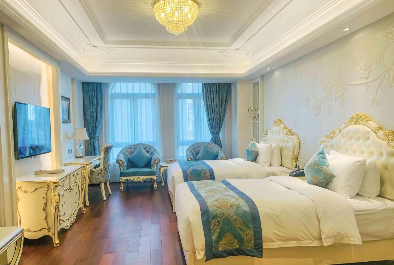 מלון Wyndham Grand Kunming East מראה חיצוני תמונה